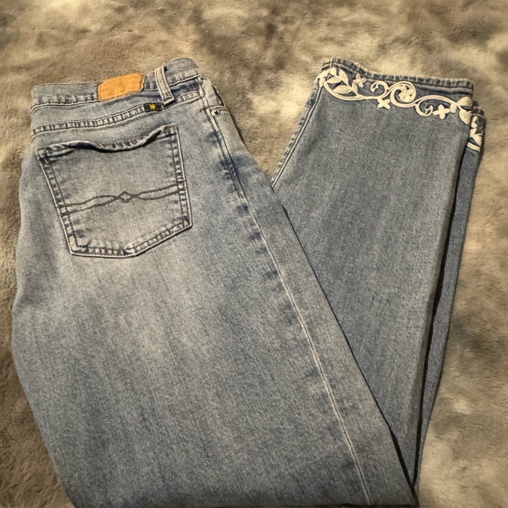 Lucky Brand Women's Light Blue Jeans with White Embroidery: size 8/29